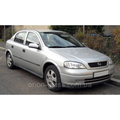 Лобовое стекло Opel Astra G 1998-2004